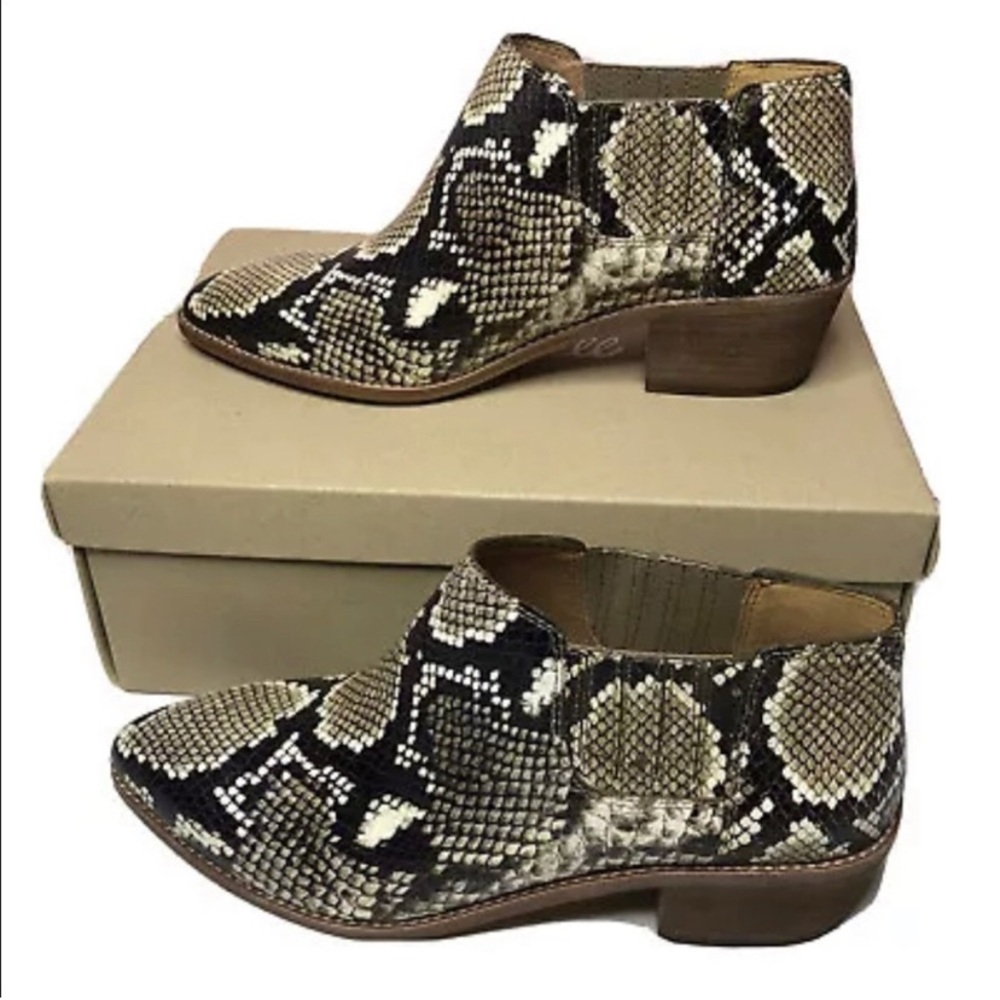 Madewell Snakeskin Pattern Low Chelsea boots, 9